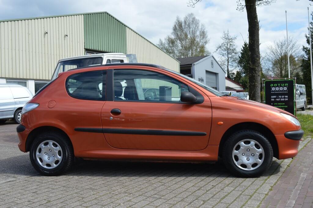 peugeot-306-2